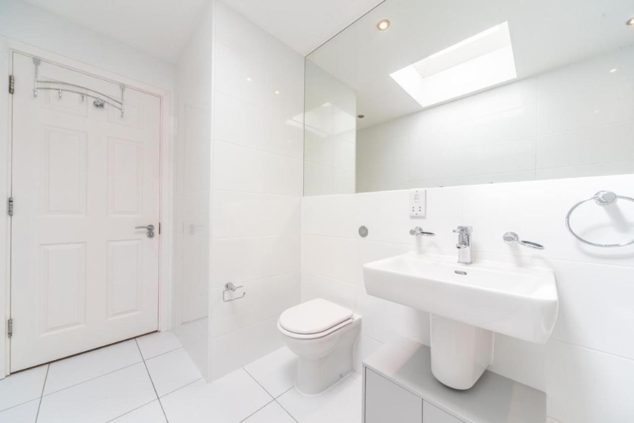 Lovely Penthouse Near Canary Wharf London Exterior photo