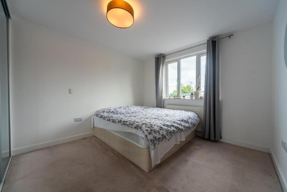 Lovely Penthouse Near Canary Wharf London Exterior photo