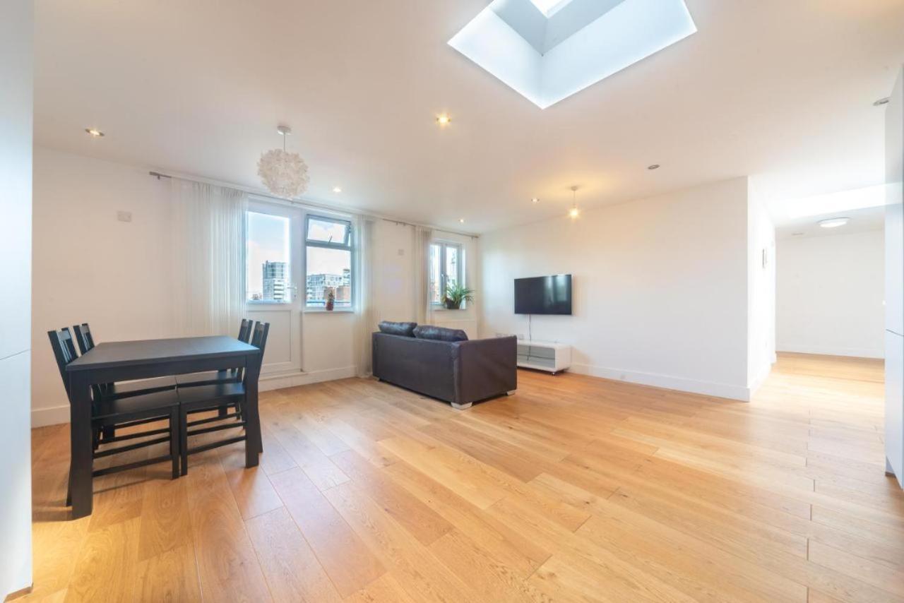 Lovely Penthouse Near Canary Wharf London Exterior photo