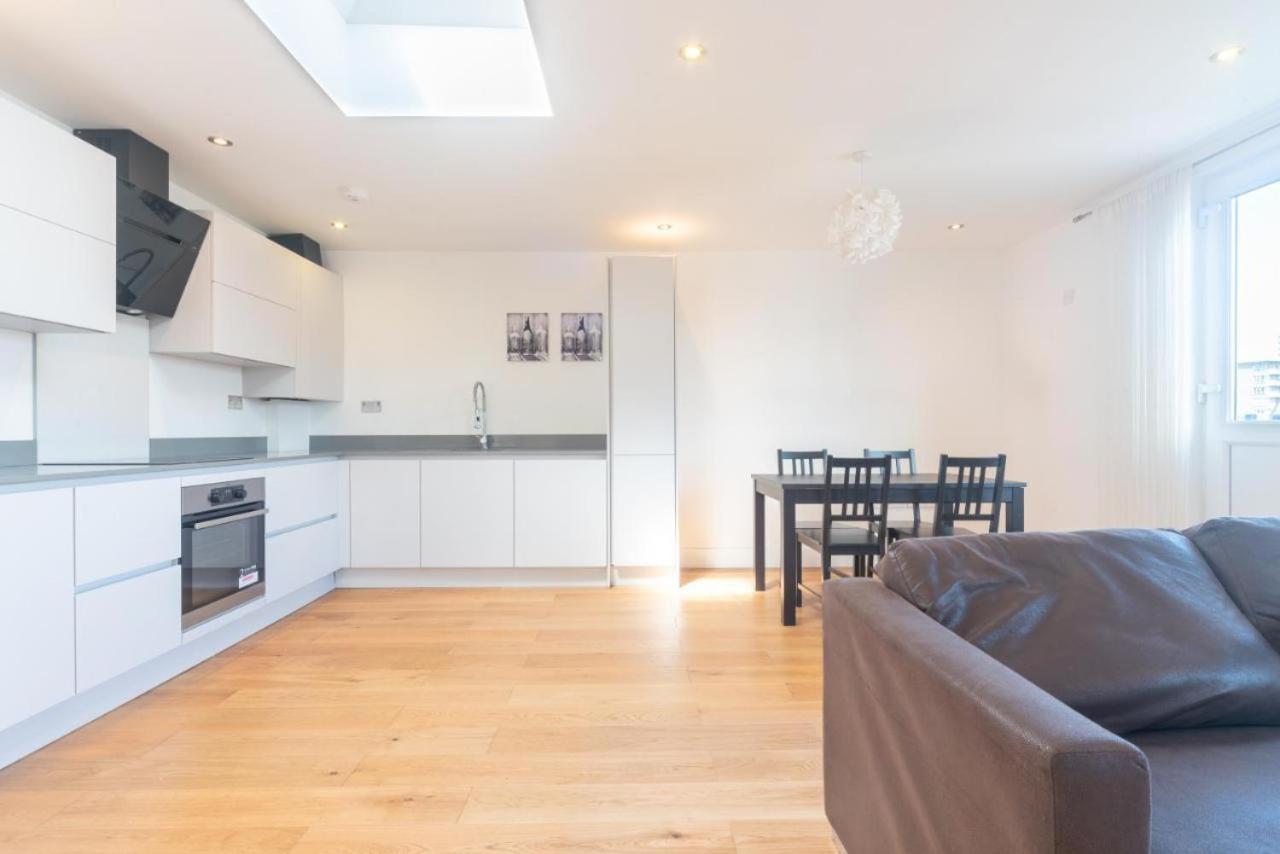 Lovely Penthouse Near Canary Wharf London Exterior photo